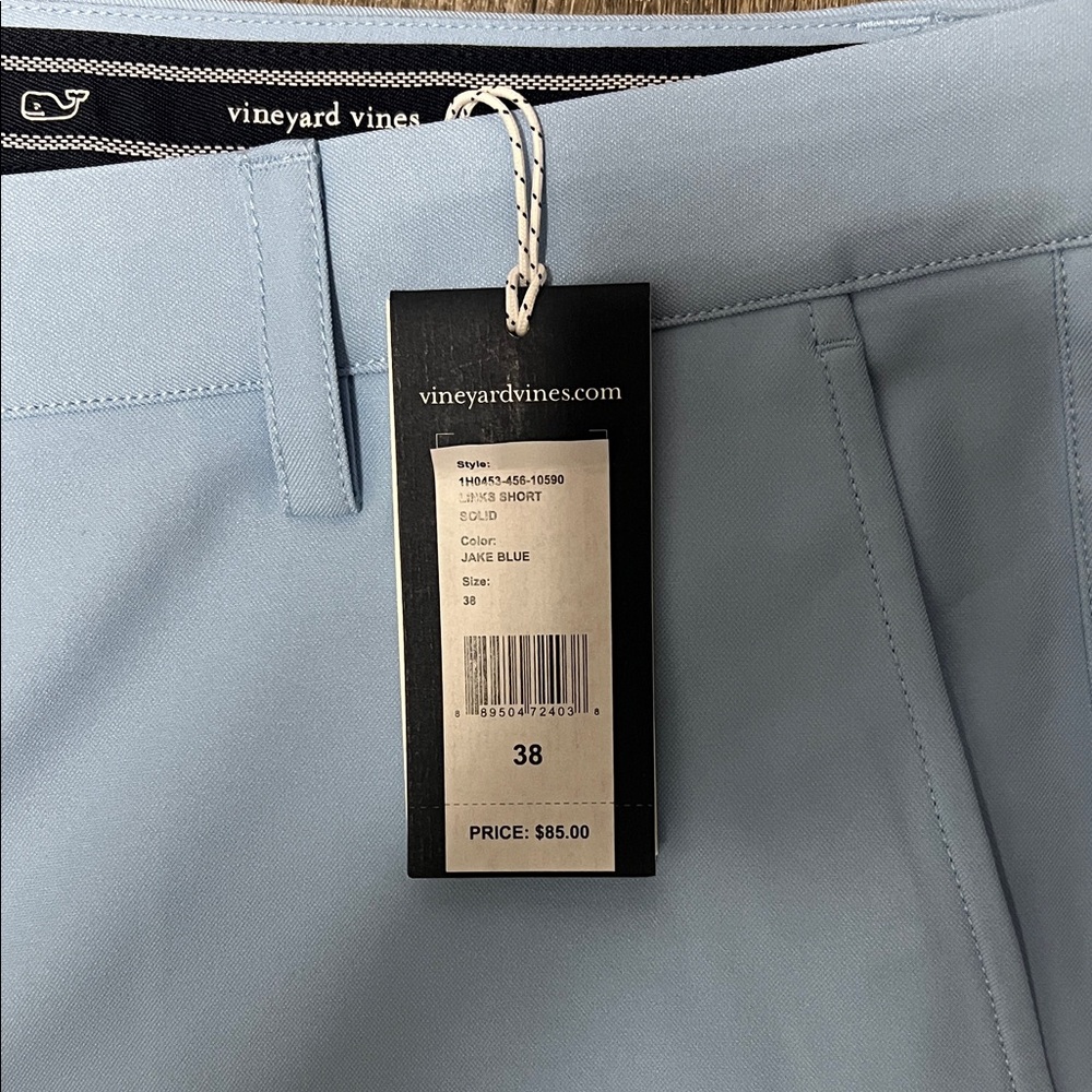 Vineyard Vines Men's Performance Shorts - Picture 2 of 8